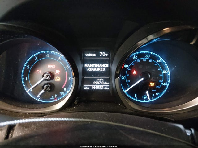 44713409 :رقم المزاد ، 5YFBURHE8FP298992 vin ، 2015 Toyota Corolla S Plus مزاد بيع