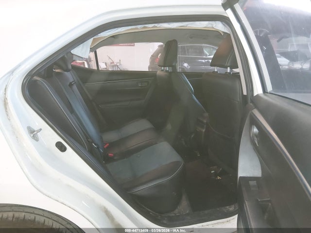 44713409 :رقم المزاد ، 5YFBURHE8FP298992 vin ، 2015 Toyota Corolla S Plus مزاد بيع