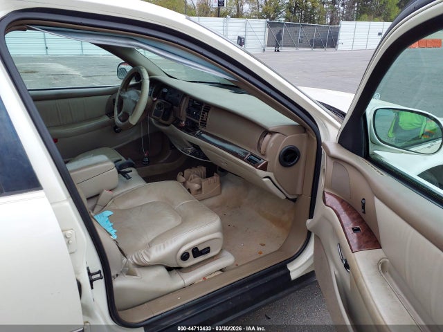44713433 :رقم المزاد ، 1G4CW54K344137156 vin ، 2004 Buick Park Avenue مزاد بيع