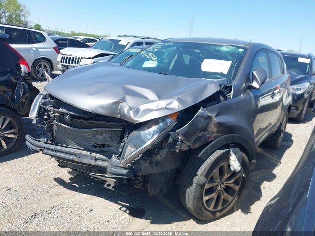 44713442 :رقم المزاد ، KNDPB3AC3F7757879 vin ، 2015 Kia Sportage Lx مزاد بيع
