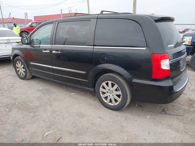 44713450 :رقم المزاد ، 2A4RR8DG9BR666747 vin ، 2011 Chrysler Town & Country Touring-l مزاد بيع