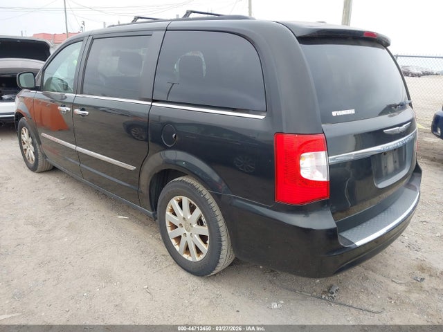 2011 CHRYSLER TOWN & COUNTRY 2A4RR8DG9BR666747 Photo 2