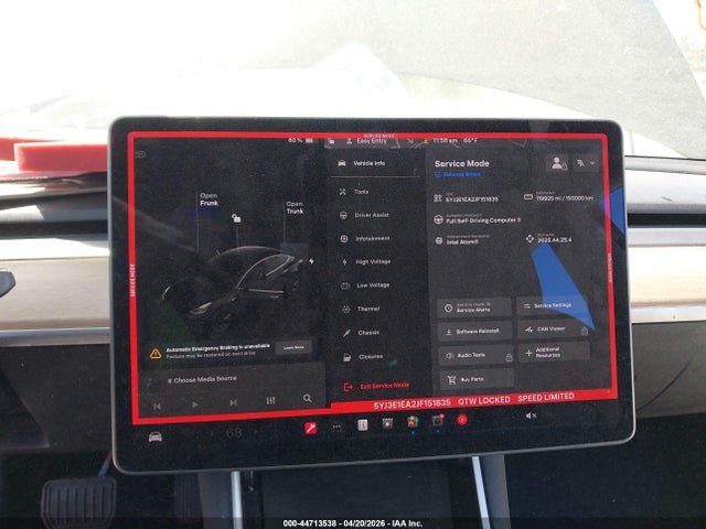 44713538 :رقم المزاد ، 5YJ3E1EA2JF151835 vin ، 2018 Tesla Model 3 Long Range/mid Range مزاد بيع