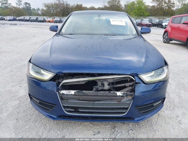 2013 Audi A4 2.0t Premium მანქანა იყიდება აუქციონზე, vin: WAUAFAFL5DN022334, აუქციონის ნომერი: 44713541