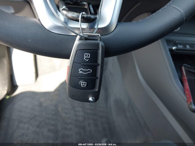 Продажа на аукционе авто 2025 Audi Q3 Premium 45 Tfsi S Line Quattro Tiptronic, vin: WA1DECF38S1078572, номер лота: 44713555