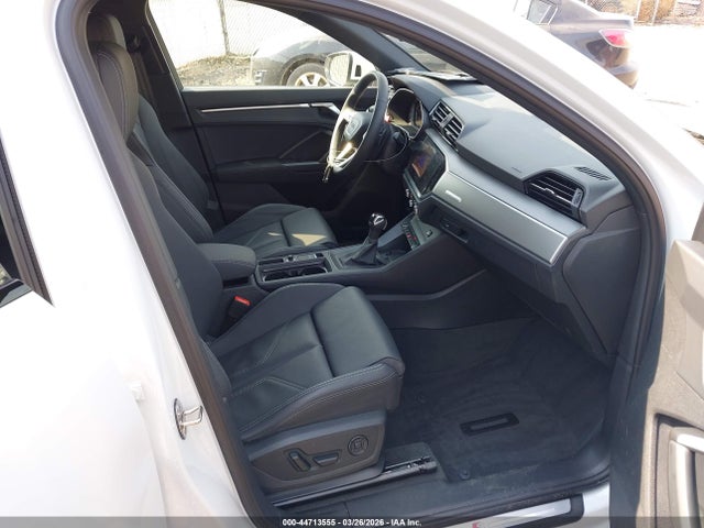 Продажа на аукционе авто 2025 Audi Q3 Premium 45 Tfsi S Line Quattro Tiptronic, vin: WA1DECF38S1078572, номер лота: 44713555