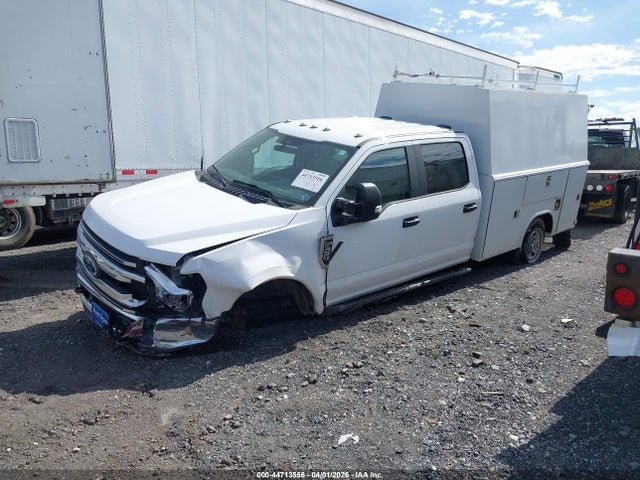 Ford F-350 Chassis Xl 2022 1FD8W3F6XNEC38099 Image 2