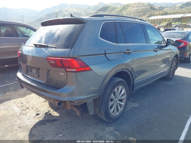 Продажа на аукционе авто 2018 Volkswagen Tiguan 2.0t Se/2.0t Sel, vin: 3VV3B7AX4JM077921, номер лота: 44713562