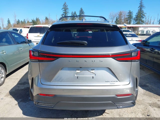 44713570 :رقم المزاد ، JTJGKCEZ9T5043693 vin ، 2026 Lexus Nx 350h Premium مزاد بيع