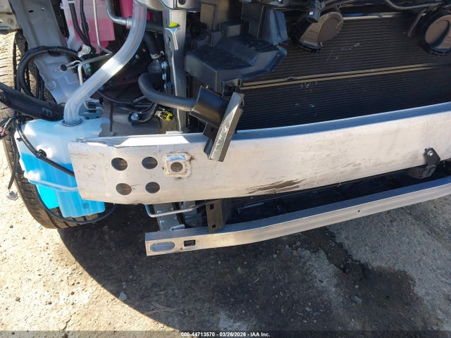 44713570 :رقم المزاد ، JTJGKCEZ9T5043693 vin ، 2026 Lexus Nx 350h Premium مزاد بيع
