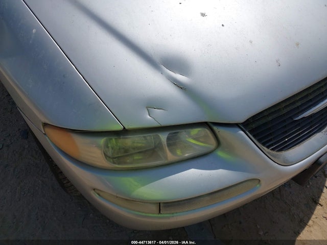44713617 :رقم المزاد ، 1C4GT54L9XB917802 vin ، 1999 Chrysler Town & Country Lx مزاد بيع