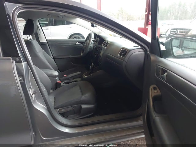 44713642 :رقم المزاد ، 3VW2K7AJ7EM240540 vin ، 2014 Volkswagen Jetta 2.0l S مزاد بيع