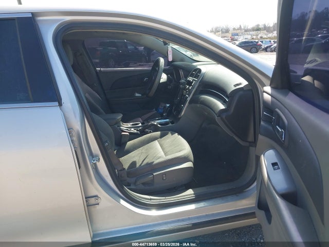 Chevrolet MALIBU LS 2015 1G11B5SL8FF346511 Image 5