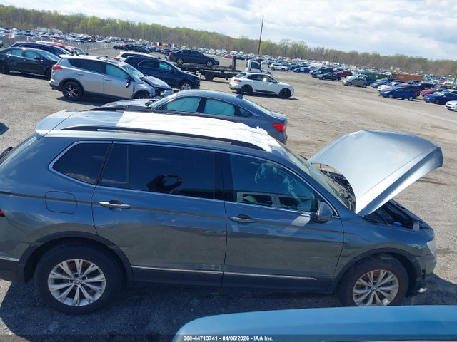 2018 Volkswagen Tiguan 2.0t Se/2.0t Sel მანქანა იყიდება აუქციონზე, vin: 3VV2B7AX8JM113668, აუქციონის ნომერი: 44713741