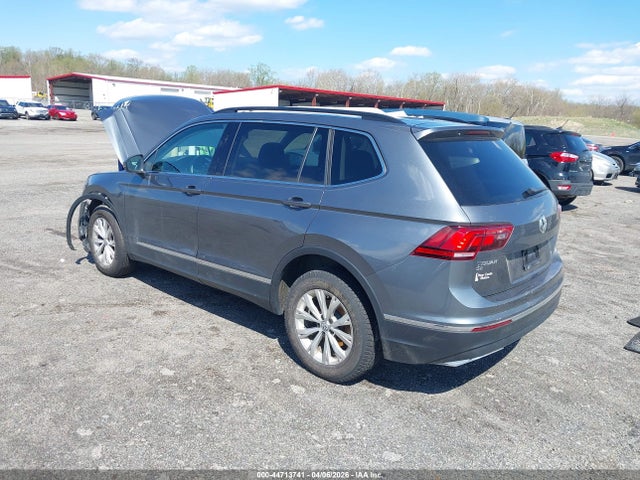 2018 Volkswagen Tiguan 2.0t Se/2.0t Sel მანქანა იყიდება აუქციონზე, vin: 3VV2B7AX8JM113668, აუქციონის ნომერი: 44713741