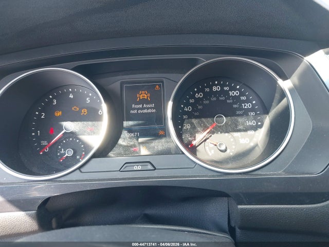 2018 Volkswagen Tiguan 2.0t Se/2.0t Sel მანქანა იყიდება აუქციონზე, vin: 3VV2B7AX8JM113668, აუქციონის ნომერი: 44713741