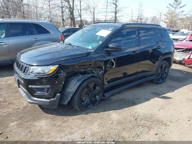 44713759 :رقم المزاد ، 3C4NJDBB4LT168577 vin ، 2020 Jeep Compass Altitude 4x4 مزاد بيع
