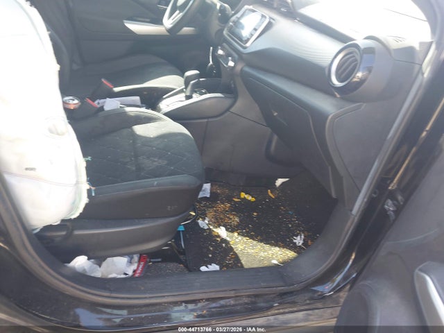 3N1CP5CUXKL494865 Nissan KICKS SV