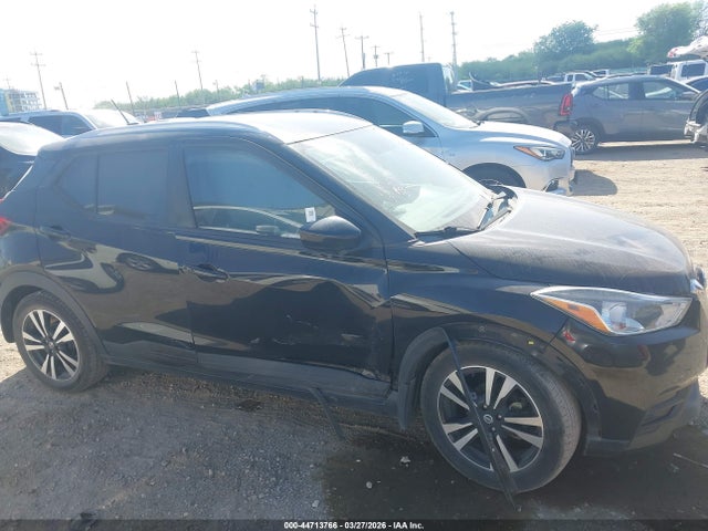 3N1CP5CUXKL494865 Nissan KICKS SV