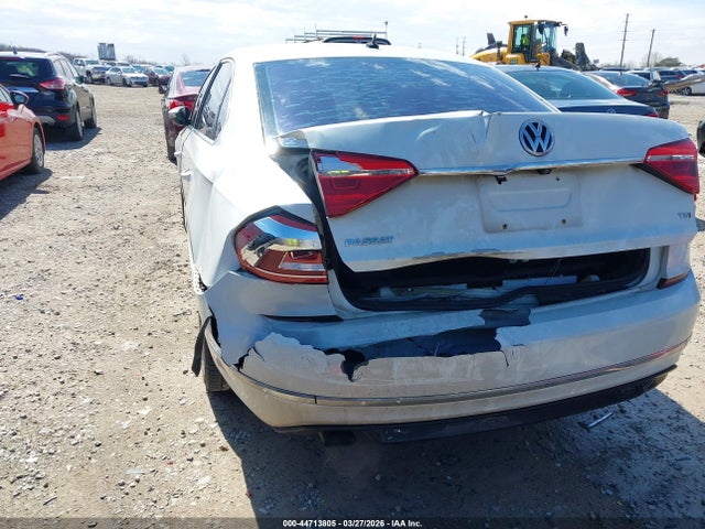 2016 VOLKSWAGEN PASSAT 1VWAS7A3XGC037448 Photo 5