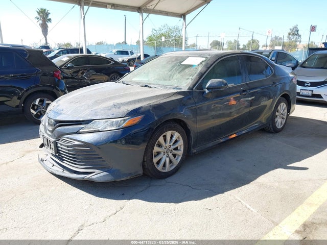 2019 TOYOTA CAMRY 4T1B11HK2KU776784 Photo 1