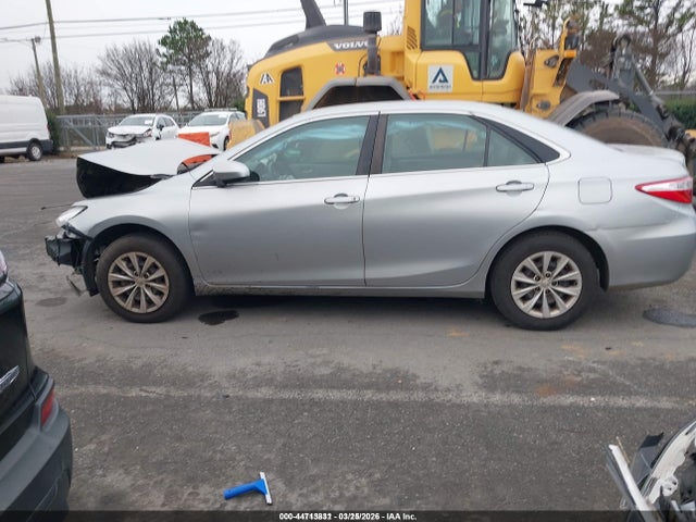 Продажа на аукционе авто 2015 Toyota Camry Le, vin: 4T4BF1FK4FR472369, номер лота: 44713831