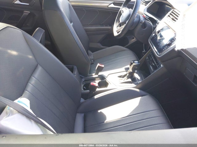 Aukcja sprzedaży 2024 Volkswagen Tiguan 2.0t Se R-line Black, vin: 3VVCB7AX4RM070981, numer aukcji: 44713864