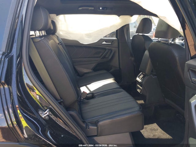 Aukcja sprzedaży 2024 Volkswagen Tiguan 2.0t Se R-line Black, vin: 3VVCB7AX4RM070981, numer aukcji: 44713864