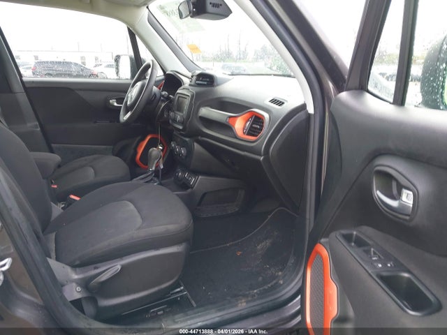 44713888 :رقم المزاد ، ZACCJBABXJPH89730 vin ، 2018 Jeep Renegade Upland Edition 4x4 مزاد بيع