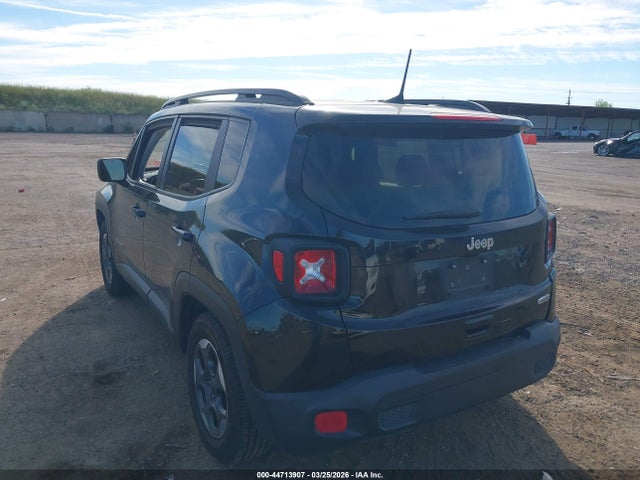 2018 JEEP RENEGADE ZACCJABH7JPJ11611 Photo 2