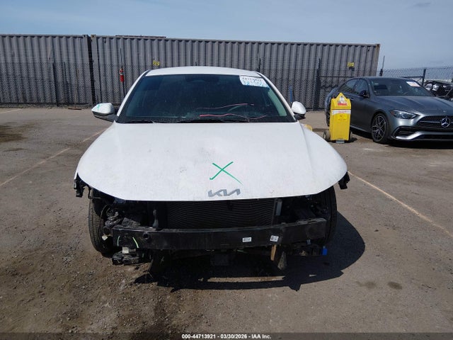 44713921 :رقم المزاد ، 3KPFU4DE1SE002359 vin ، 2025 Kia K4 Ex مزاد بيع