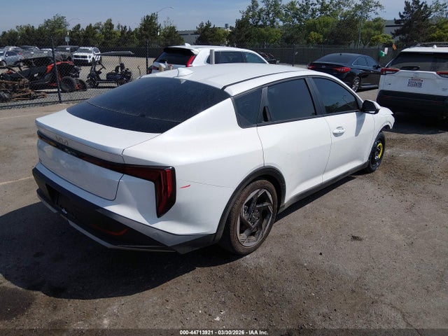 44713921 :رقم المزاد ، 3KPFU4DE1SE002359 vin ، 2025 Kia K4 Ex مزاد بيع