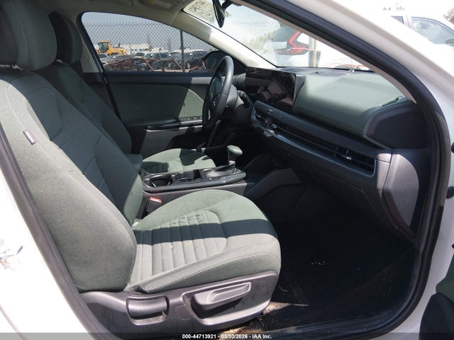 44713921 :رقم المزاد ، 3KPFU4DE1SE002359 vin ، 2025 Kia K4 Ex مزاد بيع