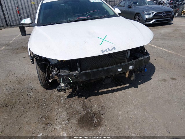 44713921 :رقم المزاد ، 3KPFU4DE1SE002359 vin ، 2025 Kia K4 Ex مزاد بيع