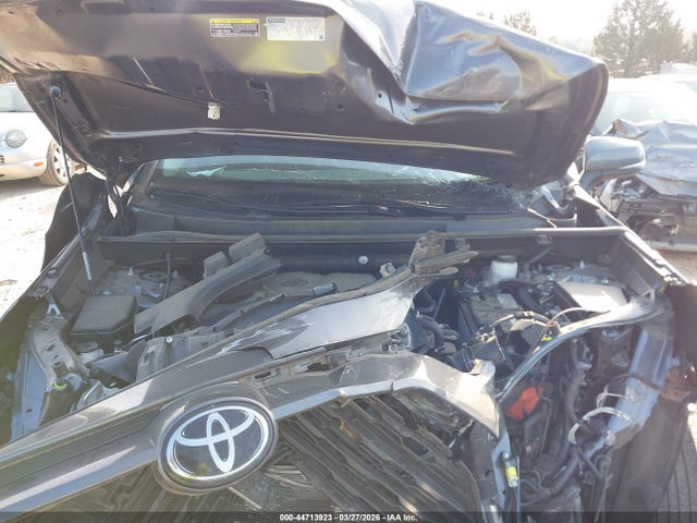 44713923 :رقم المزاد ، 2T3P1RFV4NC294252 vin ، 2022 Toyota Rav4 Xle مزاد بيع