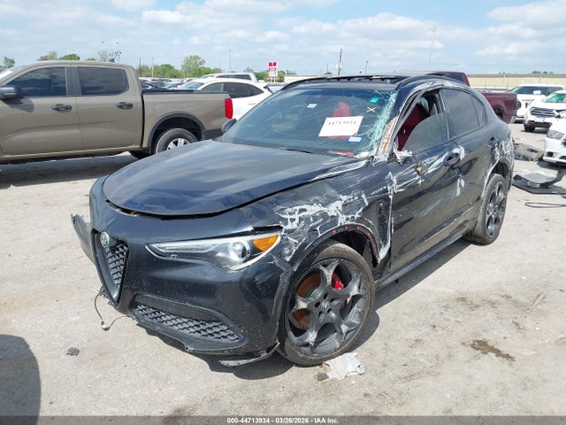 Продажа на аукционе авто 2023 Alfa Romeo Stelvio Veloce Awd, vin: ZASPAKBN8P7D64773, номер лота: 44713934