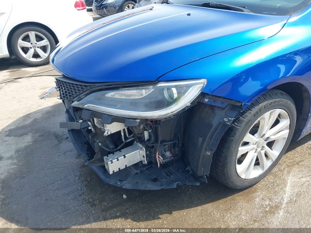 44713939 :رقم المزاد ، 1C3CCCAB5HN502527 vin ، 2017 Chrysler 200 Limited Platinum مزاد بيع