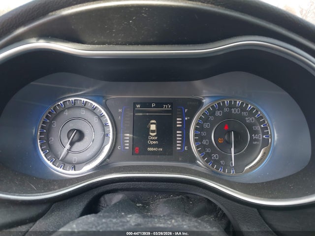 44713939 :رقم المزاد ، 1C3CCCAB5HN502527 vin ، 2017 Chrysler 200 Limited Platinum مزاد بيع