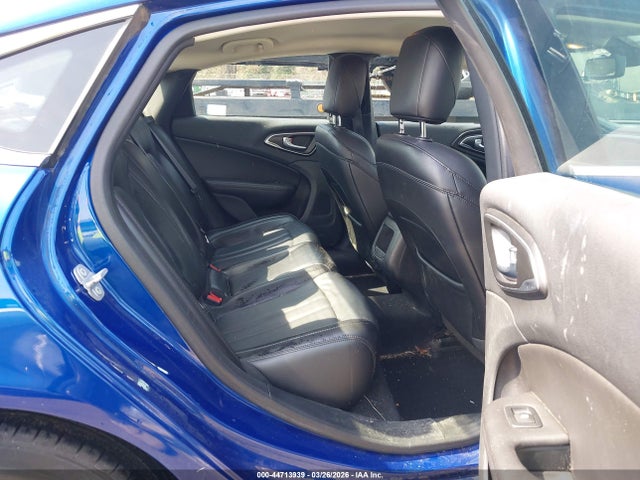 44713939 :رقم المزاد ، 1C3CCCAB5HN502527 vin ، 2017 Chrysler 200 Limited Platinum مزاد بيع