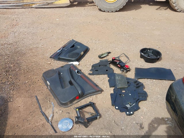 44713951 :رقم المزاد ، 1G6KF57992U272084 vin ، 2002 Cadillac Deville Dts مزاد بيع