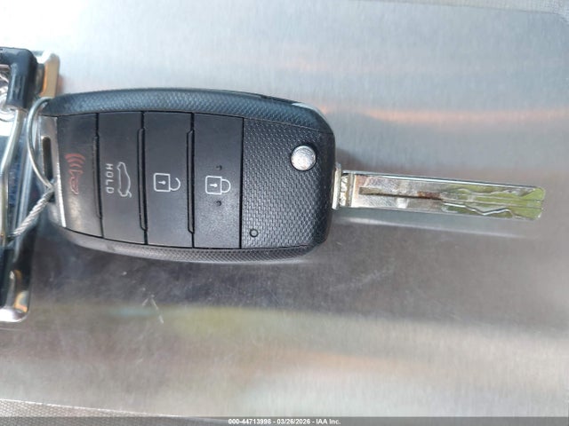 Auction sale of the 2015 Kia Optima Lx, vin: 5XXGM4A75FG352326, lot number: 44713998