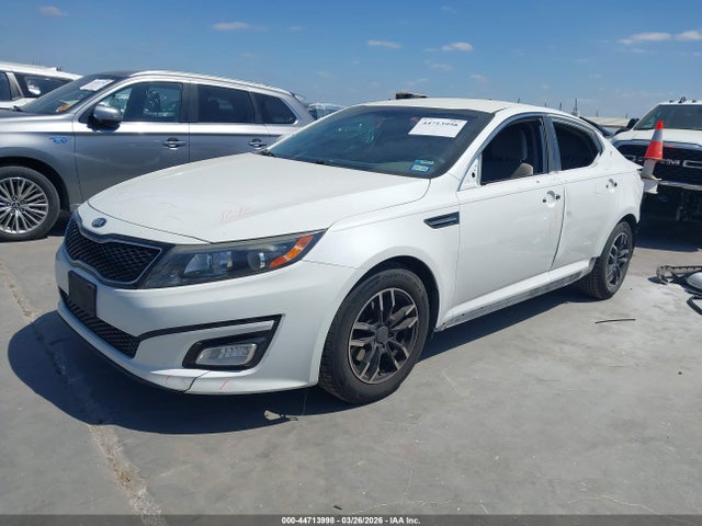 Auction sale of the 2015 Kia Optima Lx, vin: 5XXGM4A75FG352326, lot number: 44713998