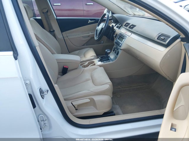 2008 Volkswagen Passat Komfort მანქანა იყიდება აუქციონზე, vin: WVWLK73CX8E194864, აუქციონის ნომერი: 44714014