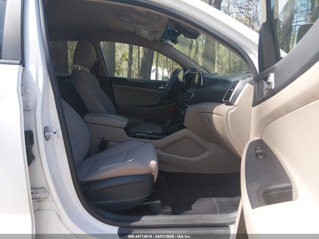 2019 HYUNDAI TUCSON KM8J3CAL4KU895568 Photo 4