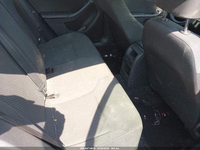 Продаж на аукціоні авто 2014 Volkswagen Jetta 2.0l S, vin: 3VW2K7AJXEM404895, номер лоту: 44714019