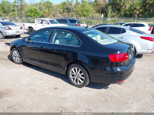 2014 Volkswagen Jetta 1.8t Se მანქანა იყიდება აუქციონზე, vin: 3VWD17AJ9EM390113, აუქციონის ნომერი: 44714026
