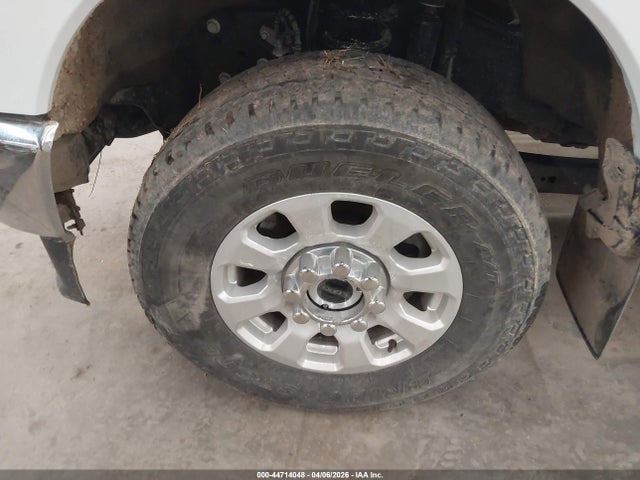 44714048 :رقم المزاد ، 1FTRF3BN9REF81465 vin ، 2024 Ford F-350 Xlt مزاد بيع