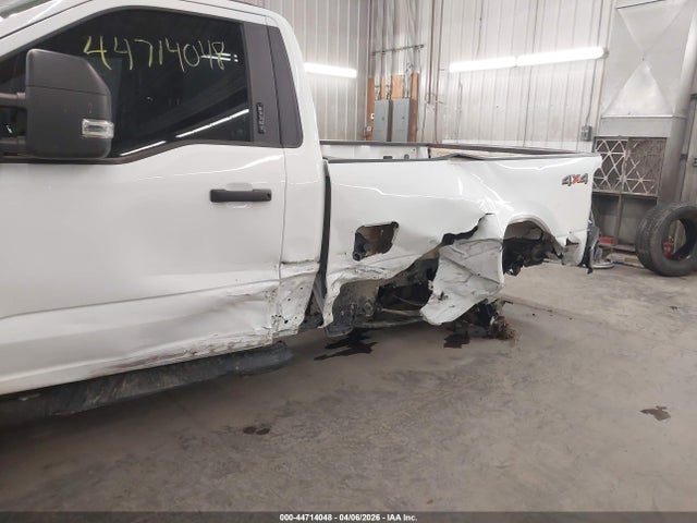 44714048 :رقم المزاد ، 1FTRF3BN9REF81465 vin ، 2024 Ford F-350 Xlt مزاد بيع