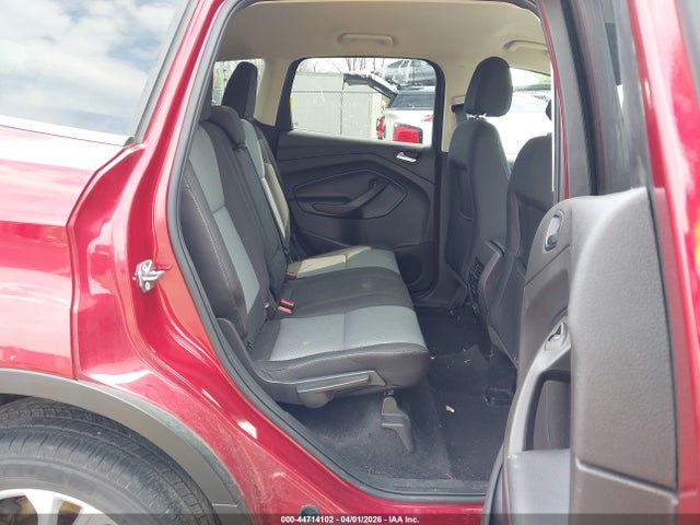 44714102 :رقم المزاد ، 1FMCU0GD1HUD50067 vin ، 2017 Ford Escape Se مزاد بيع