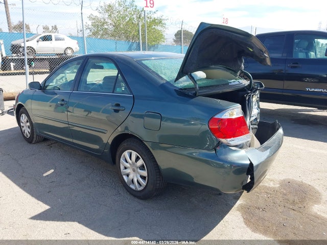 2006 TOYOTA CAMRY 4T1BE32K56U118245 Photo 2